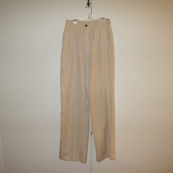 Reformation Ladies Blazer & Trousers - Picture 3 of 7